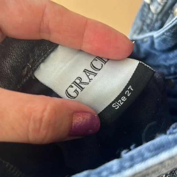 Grace in LA 27 Distressed Bootcut Jeans with Embellished Back Pockets Light Wash - Picture 11 of 12